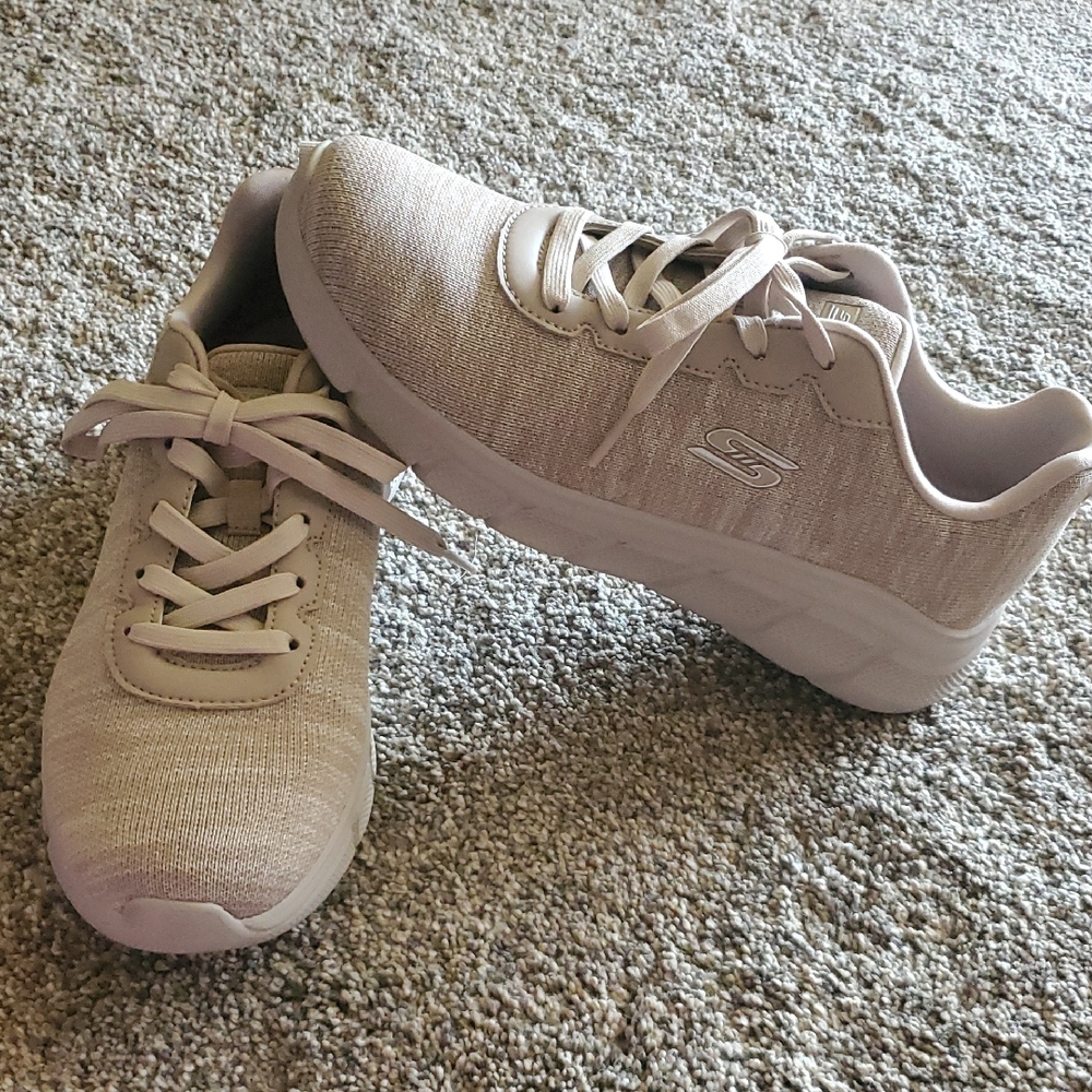 Skechers Beige Casual Sneakers